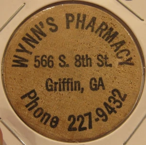 Grifo de madera de níquel vintage Wynn's Pharmacy, GA - Token Georgia - Imagen 1 de 2