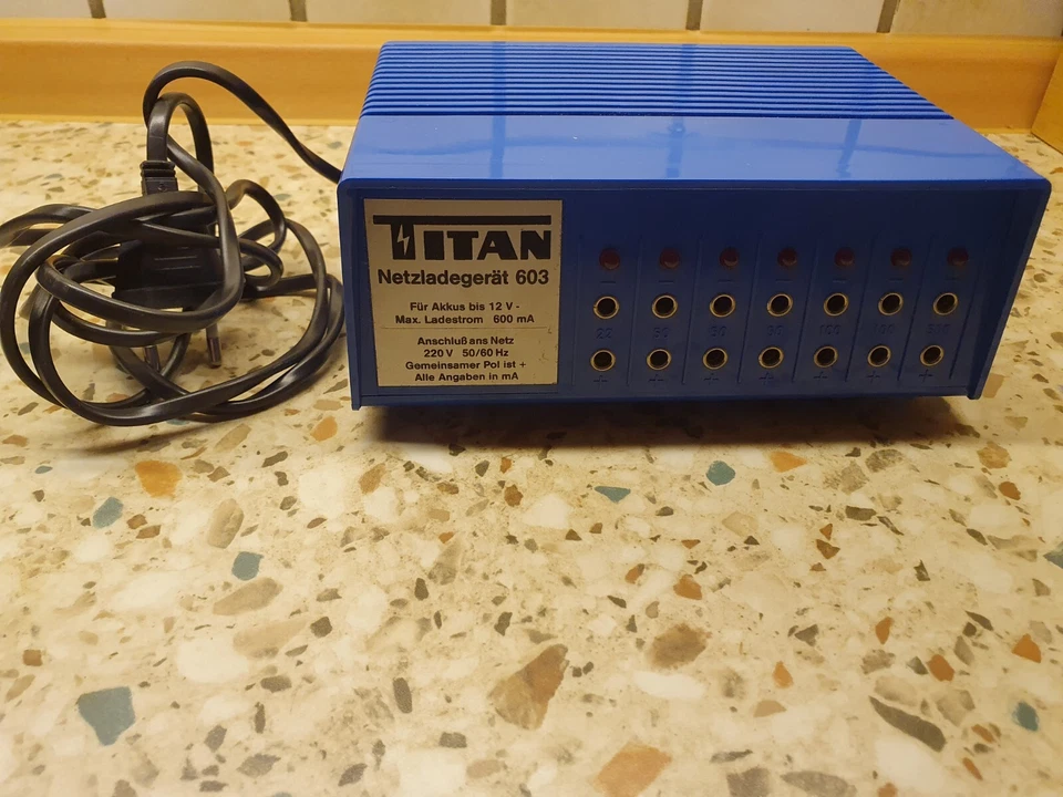 NETZLADEGERÄT TITAN  603 FÜR NI-CD Akku's  - Bild 1 von 1