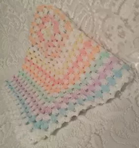 Softee Pomp Baby Garn kuschelig bequem Kinder tragen afghanisch 22 x 22 cm tblbj1 - Bild 1 von 12