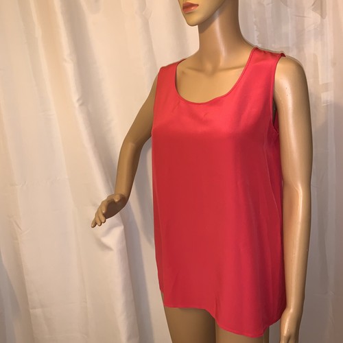 VINTAGE autentico CHANEL taglia 36 rosso SETA raso senza maniche shell blusa 94C