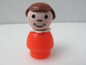 Vintage Fisher Price Little People Kunststoff Mädchen rot orange Körper & braune Haare - Bild 1 von 5