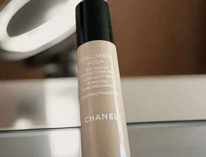CHANEL ULTRA-LIGHT SKIN PERFECTING SUNSCREEN MAKEUP 21 BEIGE SPF 15 - Picture 1 of 3