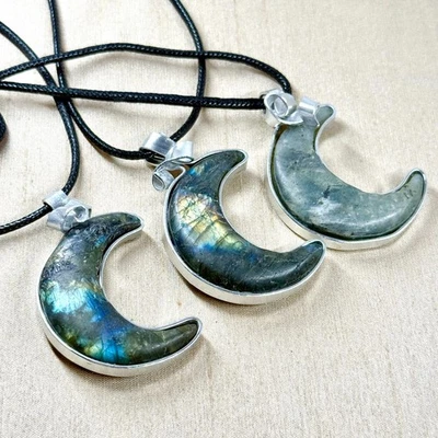 Лабрадорит полумесяц проволока обернутый подвеска на черный шнур, ручной работы - Изображение 1 из 4
