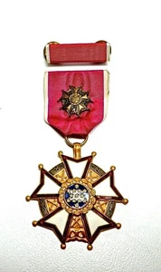 WWII Order Of Legion Of Merit Medal w/ Pin - Picture 1 of 8