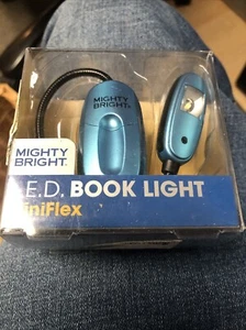LED Reading Book Light w/Clip Flexible USB Rechargeable Bed Travel Desk Laptop - Picture 1 of 3