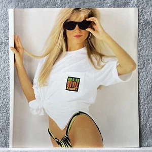 Old Style Light Beer Poster Vintage 90er(?) Sonnenbrille Sexy Mädchen Mann Höhle Deko - Bild 1 von 6