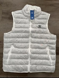 NWT $100 Men’s adidas Essentials + Sustainable White Puffer Vest Size L HK7539 - Picture 1 of 3