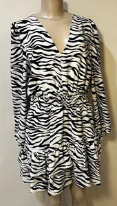 Mini Vestido o Túnica BCBGeneration Cebra Rayas Volantes M Nuevo con Etiquetas - Imagen 1 de 7