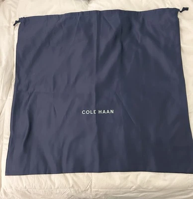 Bolso antipolvo Cole Haan azul marino satinado con cordón auténtico talla 22X20 usado en excelente estado A90 Foto 1 de 4