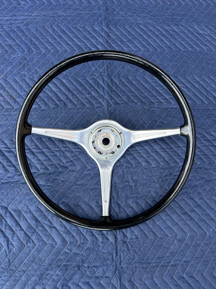 Volante Porsche 356 B/C (T6) con botón de bocina Foto 1 de 4