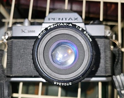 Câmera de Filme 35mm Pentax K1000 com Lente SMC Pentax-A 50mm f/2 - Imagem 1 de 4
