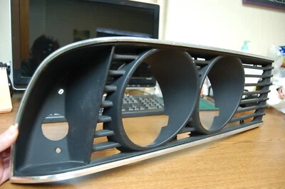 Parrilla delantera derecha BMW 635 CSi 1977-1989 OEM Foto 1 de 4