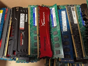 10 X 8GB DDR3 PC3 gemischt - Bild 1 von 1