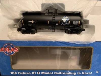 ATLAS O 3-RAIL ADM (LEAF) 17,600 GALLON TRINITY TANK CAR! O SCALE FREIGHT 17600 - Image 1 of 4