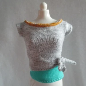 NEW Barbie Made To Move Yoga Doll Gray Turquoise & Orange Top T-Shirt Clothing - Picture 1 of 2