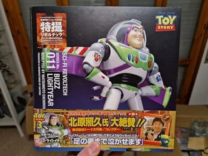 BRAND NEW 011 BUZZ LIGHTYEAR REVOLTECH FIGURE TOY STORY PIXAR DISNEY KAIYODO - Imagen 1 de 8