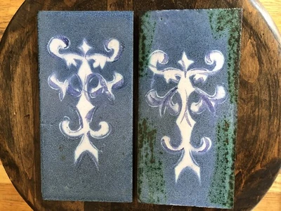 Azulejos esmaltados de gres vintage raros 8" x 4", lote de 2, probablemente marroquíes Foto 1 de 4