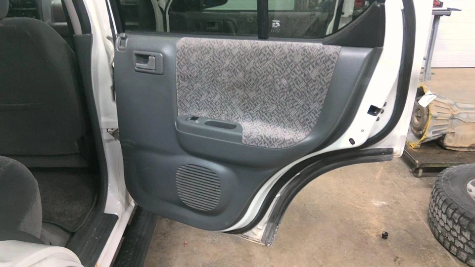 RODEO     2002 Door Trim Panel Rear 736133 Foto 1 de 1