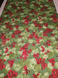 Vintage HTF Red Roses Allover  On Green Cotton Fabric 3 Yards 34" X 36" Wide - Picture 1 of 7