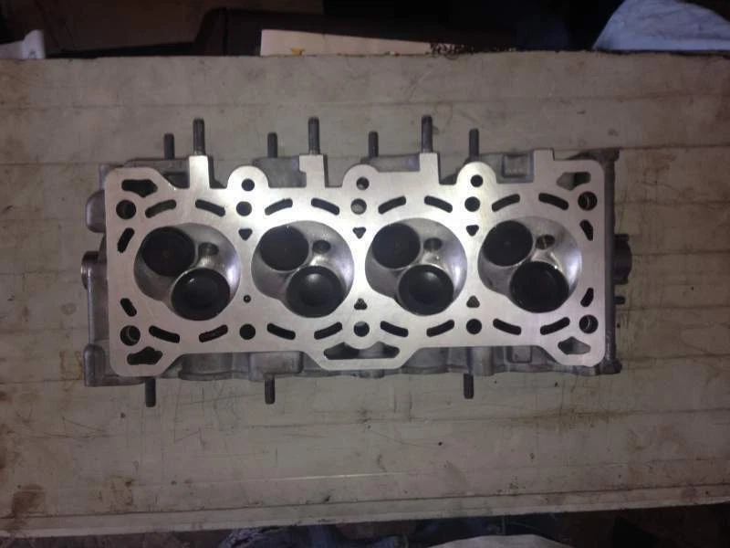 TESTATA USATA REVISIONATA KALOS 1.2 MATIZ 1.0 B12S1 B10S1 96642709 Molle E Valv. - Immagine 1 di 1