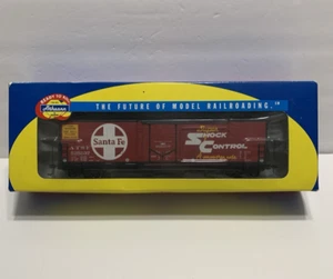 Athearn RTR SANTA FE 50' YOUNGSTOWN PD Box Car ATSF 525537 Shock Control NOS - Bild 1 von 6