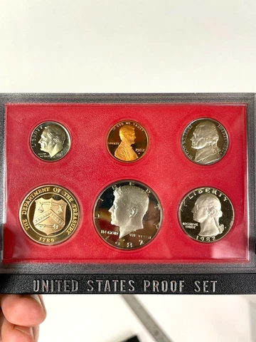 1982-S US Mint Uncirculated Proof Set In OGP ~ Nice Clean Set Cover