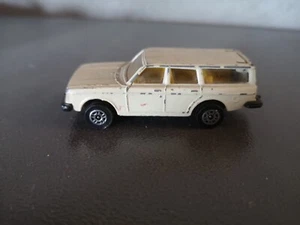 CORGI JUNIORS VOLVO 245 DL SW BEIGE VERY GOOD VINTAGE - Foto 1 di 3
