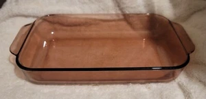 Pyrex Corning 232-R Cranberry 2 QT Rectangular Casserole Dish Side Handles - Picture 1 of 3
