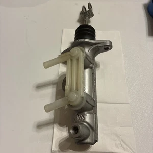 08-13 TOYOTA HIGHLANDER LIMITED HYBRID MASTER BRAKE CYLINDER OEM 138110-10510 - Picture 1 of 11