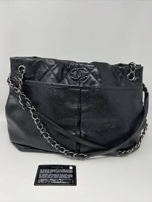 Bolso de Mano Chanel Negro Suave Cadena Caviar 2014 Tarjeta Auténtica Foto 1 de 4
