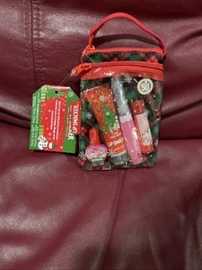 Lip Smacker Glam It Up Christmas Holiday Glam Bag Cosmetic 4-Piece Gift Set NIP - Picture 1 of 2