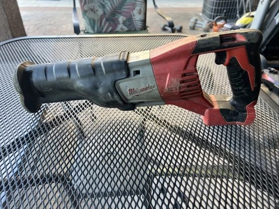 Milwaukee 2620-20 Cordless SAWZALL Reciprocating saw Tool Only - Image 1 of 4