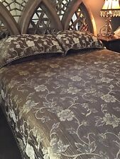 Stunning Dian Austin Couture Home Brocade Brown and Gold Duvet Cover King