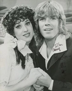 Noone, Peter. (b. 1947): "The Pirates of Penzance" - Signed Photograph - Picture 1 of 2