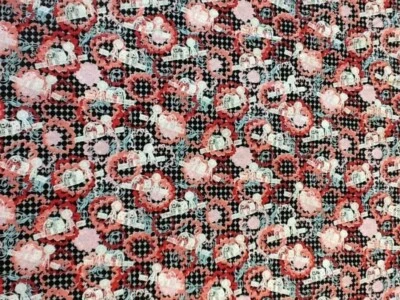 Keri Beyer para In the Beginning Urban Farm - Rejilla de puntos en rosa y negro  Foto 1 de 2