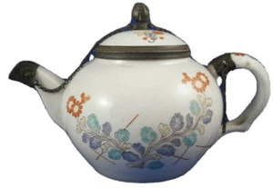 Antique 18thC Chantilly Soft Paste Porcelain Kakiemon Chinoiserie Scene Teapot - Picture 1 of 11