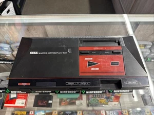 Consola base eléctrica SEGA Master System sin probar como está piezas - Imagen 1 de 4