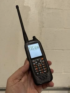 Icom IC-A25N NAV/COM VHF Airband Handheld Radio Transceiver - Zdjęcie 1 z 4