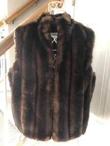 Women's Faux Mink Fur Vest Jones NY NWT Medium $199 WOW! - Picture 1 of 2