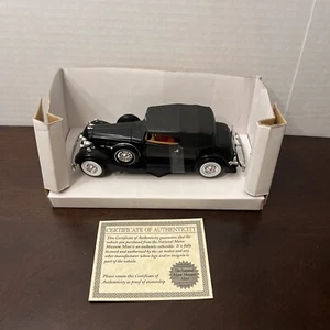 Museo Nacional del Motor Mint 1934 Packard escala 1:27 negro con certificado de autenticidad - Imagen 1 de 8