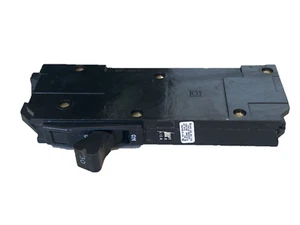 SQUARE D Y1B130 277V 1P 30A CIRCUIT BREAKER - Picture 1 of 2