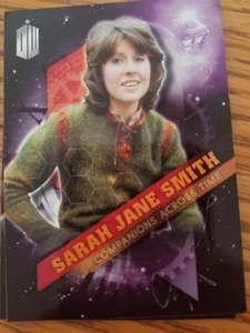 2016 Topps Doctor Who Timeless #8 Sarah Jane Smith Companions Across Time - Imagen 1 de 1