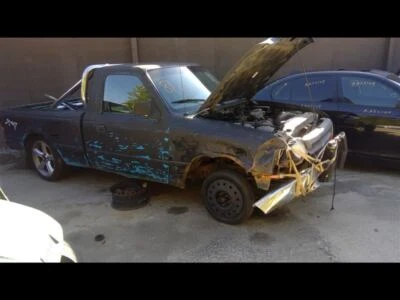 Chassis ECM Multifunction Behind Center Dash 2WD Fits 99 01 MAZDA B-2500 1096714 - Image 1 of 4