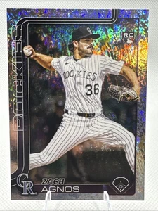 Aggiornamento Topps 2025 ZACH AGNOS RC Rookie #US31 Sandglitter parallelo Montagne Rocciose - Foto 1 di 3