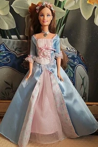 Barbie Erika from Princess and the Pauper WITHSHOCER & TIARA SINGING WORKS GOOD - Picture 1 of 24