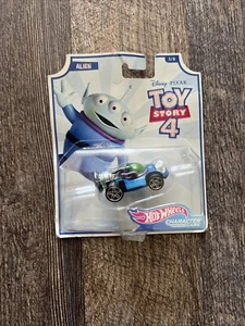 2018 HOT WHEELS DISNEY PIXAR TOY STORY 4 CHARACTER CARS "ALIEN".. - Picture 1 of 6