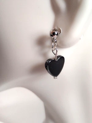 Pendientes colgantes de cuentas de corazón de hematita de acero inoxidable piedra de protección posterior a la armonía Foto 1 de 4