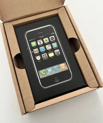 Old Stock Apple iPhone 2g 8gb 1st Generation Collectors 12 icon - Apple Slim Box - Image 1 of 4