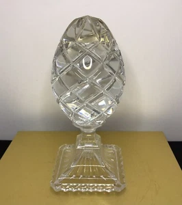 Huevo de vidrio de plomo sólido genuino corte diamante en soporte 7 1/2". Excelente Estado - Imagen 1 de 5