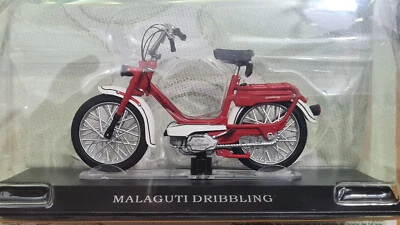 Malaguti Dribbling Moped 50cc Red - Scale 1:18 Die Cast - Leoni - Image 1 of 4